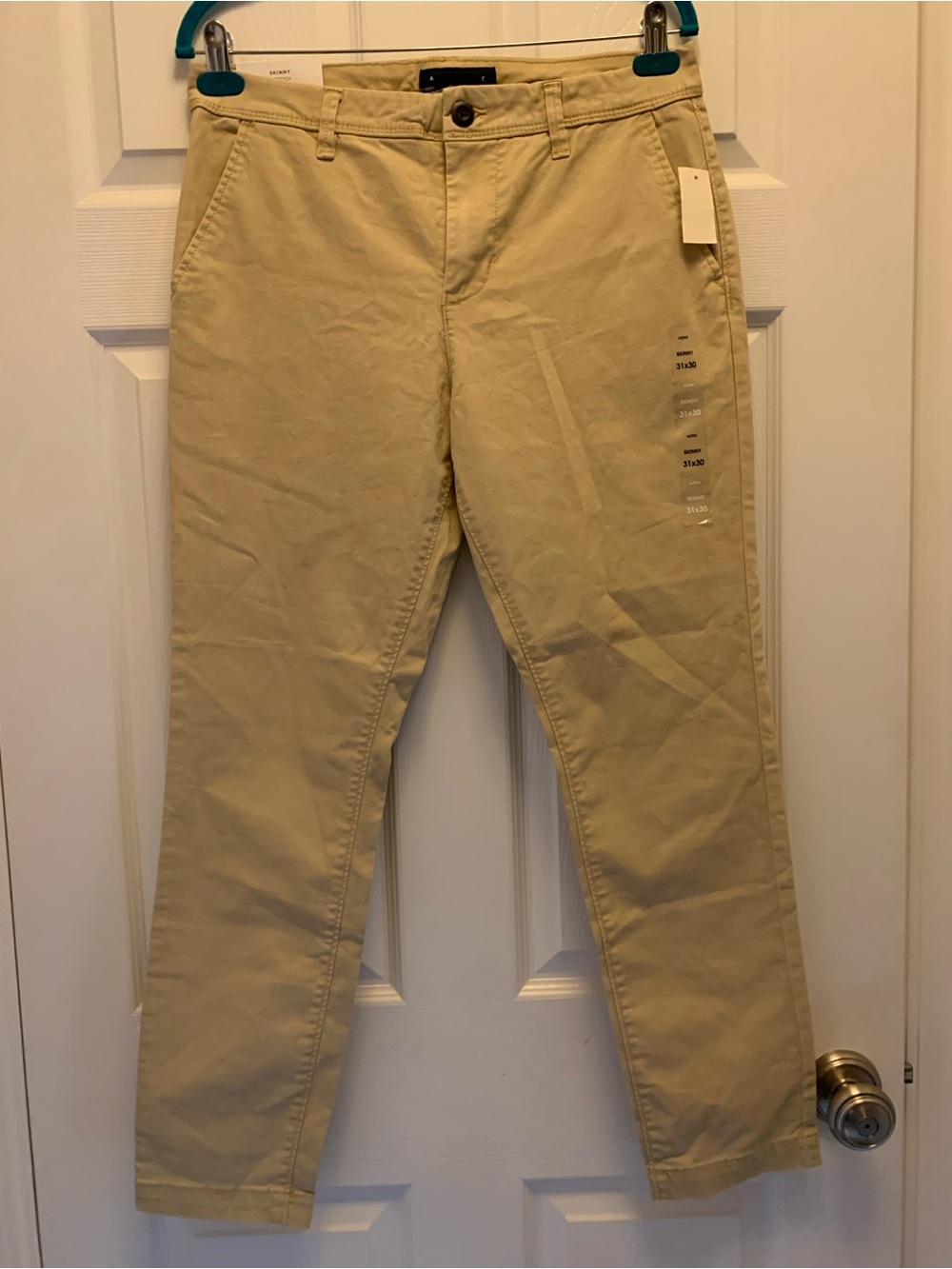 Men's Aeropostale Skinny Stretch Fit Khaki Pants NWT-31x30 - Light Beige